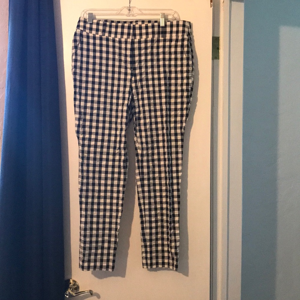 LOFT Marisa fit strait leg pants
